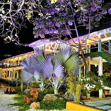 The Dock Resort Over Water Retreat Вест-Энд Экстерьер фото